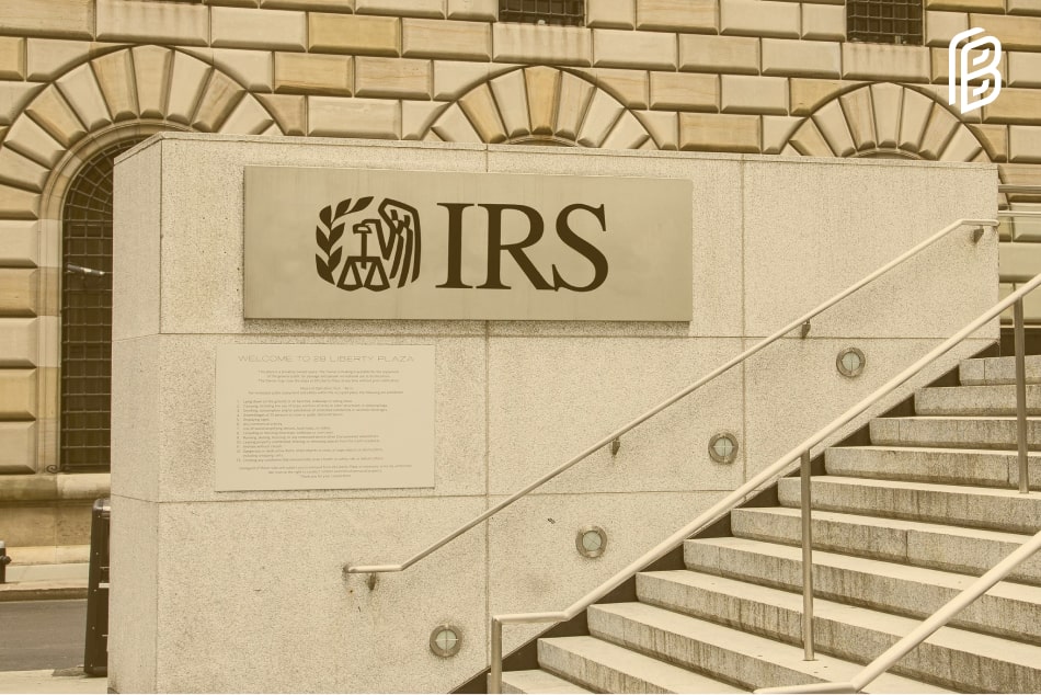 IRS Delays Crypto Tax Rules Amid Investor Concerns