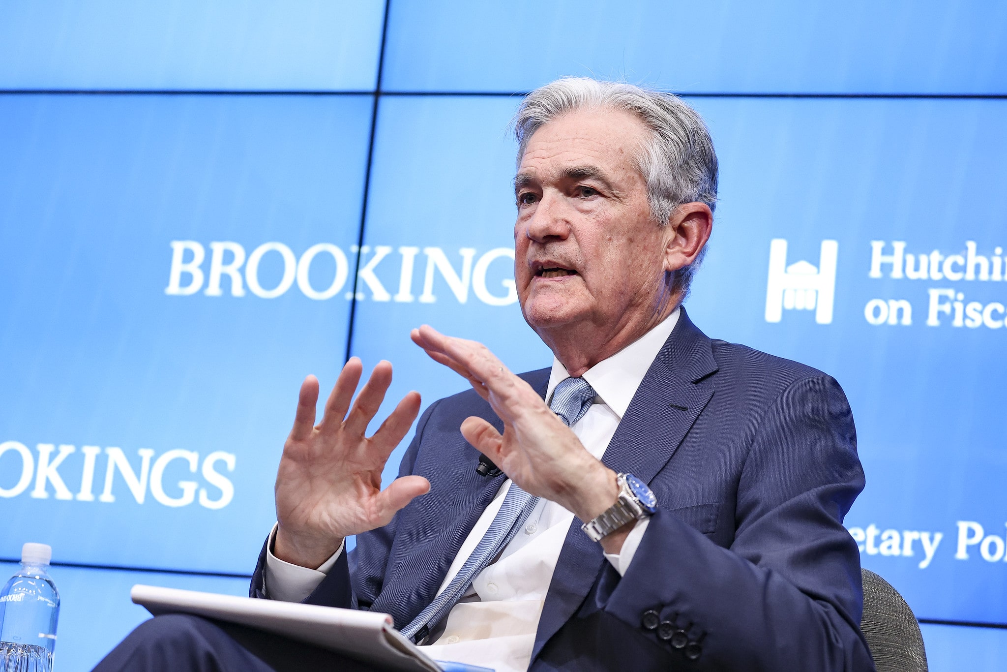 Powell Expected to Signal September Rate Cut Amid Bitcoin Struggles