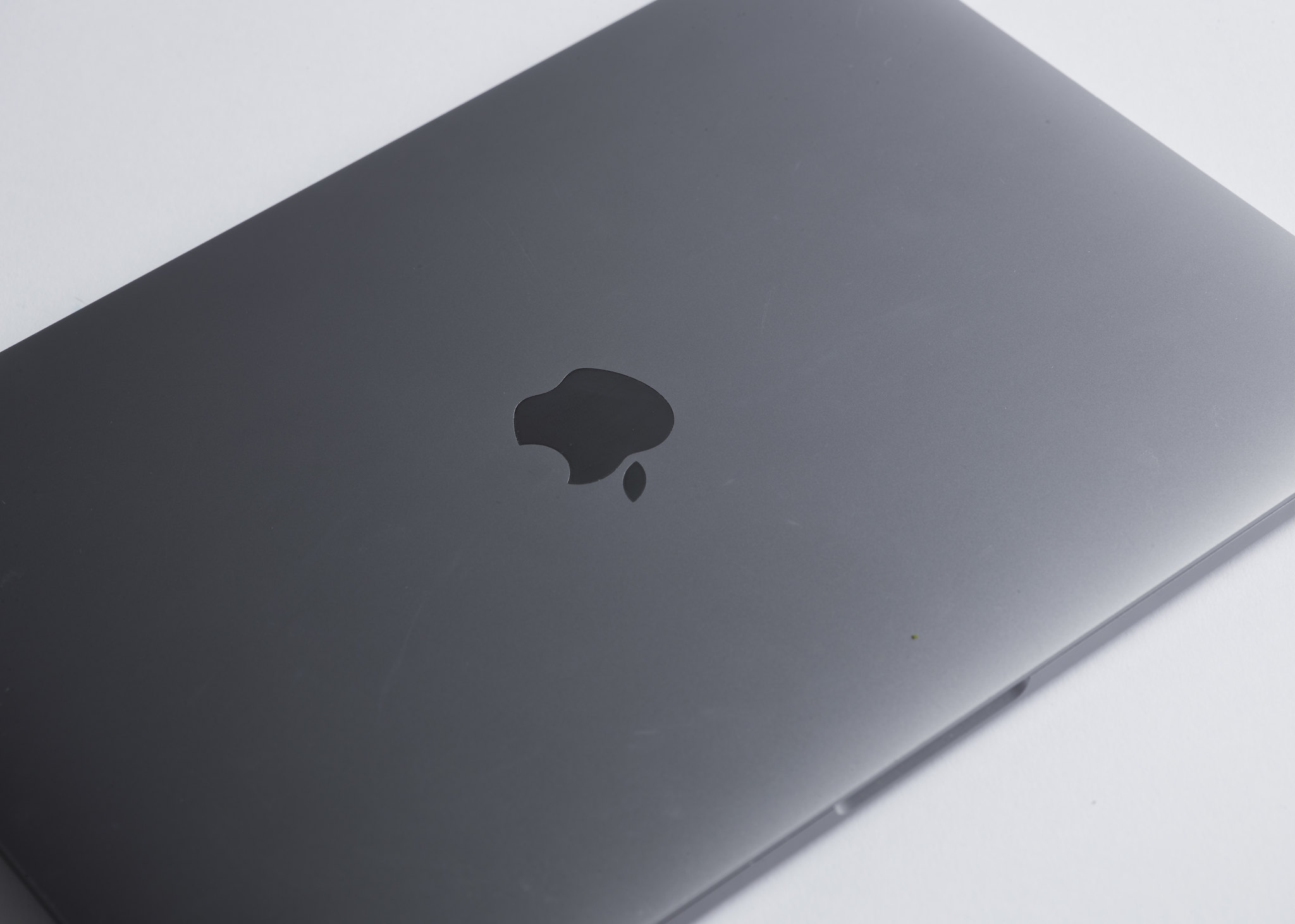 Apple MacBook Flaw Threatens Bitcoin Wallet Security