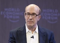 Kenneth Rogoff: Bitcoin Threatens Dollar in Shadow Economy