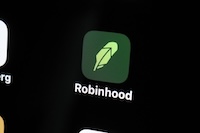 Robinhood Buys WonderFi for $179M in Canada Push
